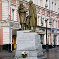 Памятник Станиславскому и Немировичу-Данченко
