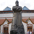 Памятник Третьякову