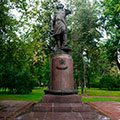 The monument to Peter the Great in the Izmaylovo estate