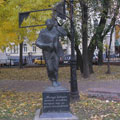 Памятник Москва-Петушки